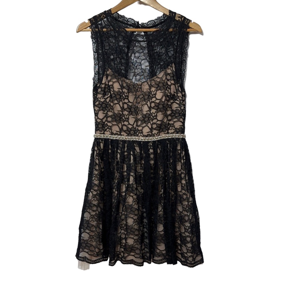 City Triangles Lace Dress with Pearl & Rhinestone accent